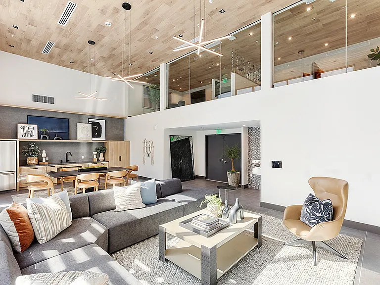 Maxwell Sunnyvale — Photo 18