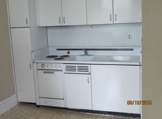 105 W Main St, Reinholds, PA 17569