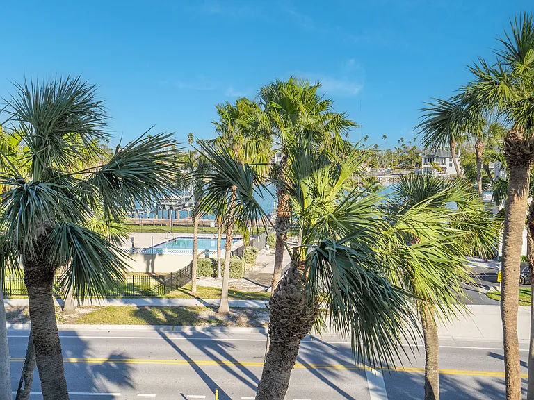 3200 Gulf Blvd #208 — Photo 43