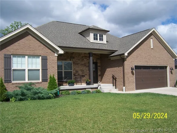 5653 Covington, Charlestown, IN 47111