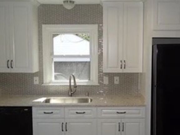4th image of 1616 Deer Park Ave