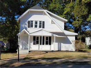913 Forrest St, High Point, NC 27262