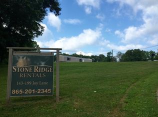 157 Joy Ln, Jacksboro, TN 37757