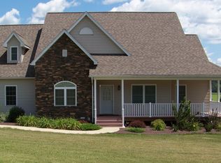 37 Kennedy Dr, Jersey Shore, PA 17740