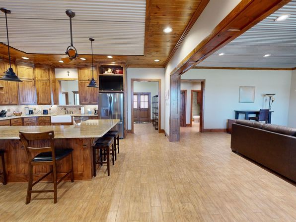 2533 County Road 186 E, Kilgore, TX 75662