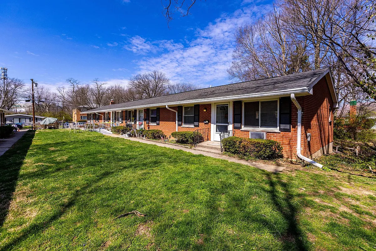 Building Photo - 5680 Folchi Dr