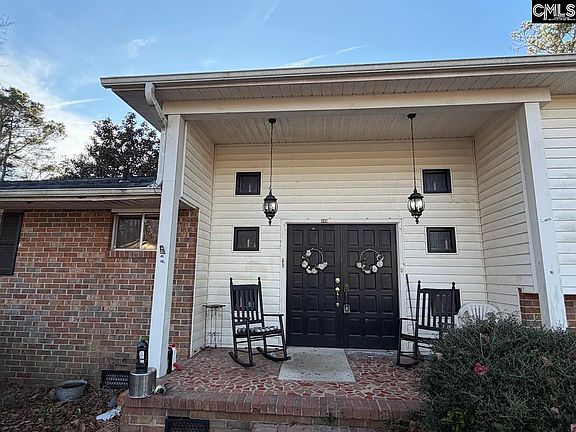 2nd image of 345 Marion St