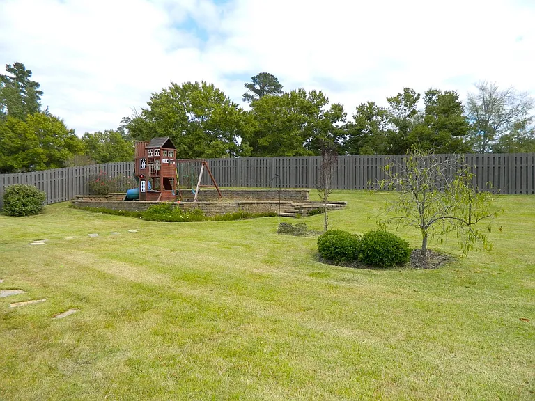 4108 Dewaal St — Photo 45
