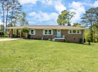 241 Fairlane Cir, Alexander City, AL 35010