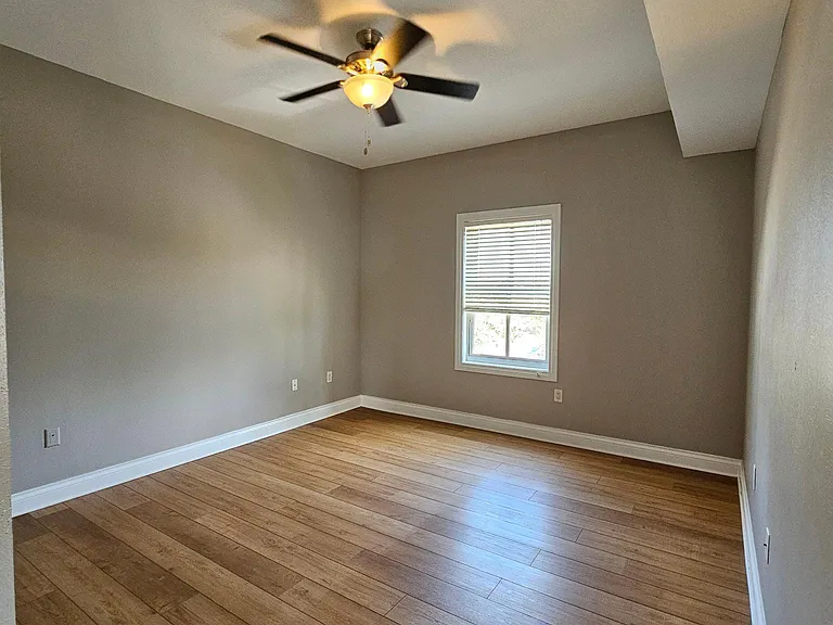 8111 Lakewood Main St — Photo 19