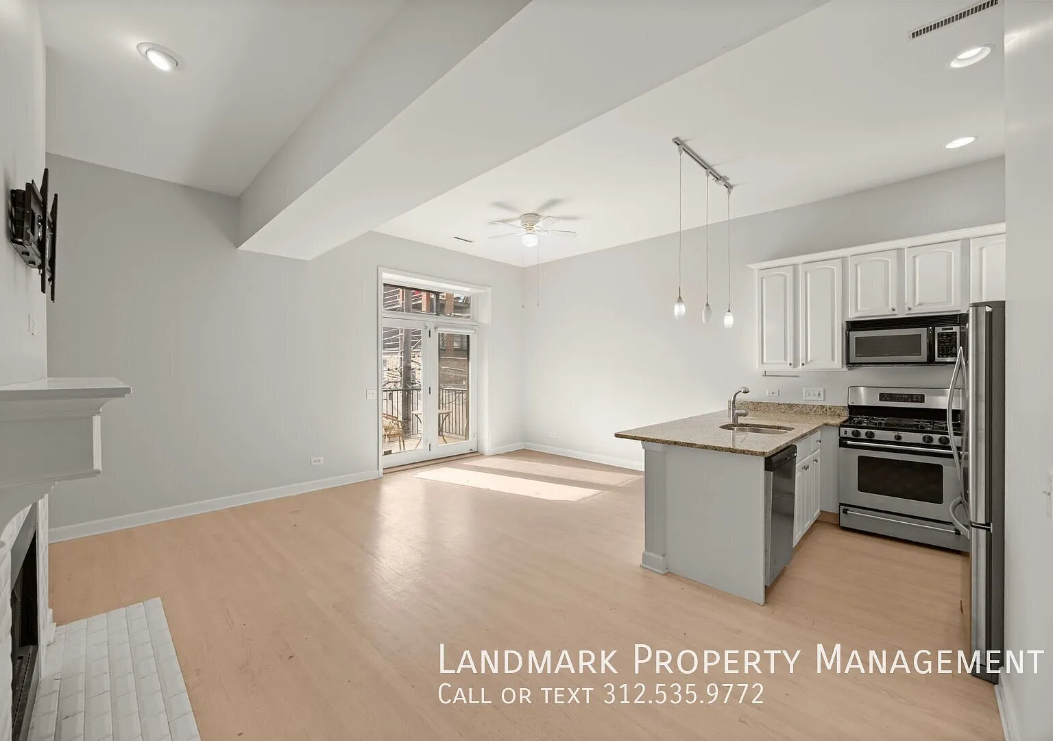 1546 N Hudson Ave Apt 2 — Photo 2
