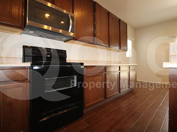 5th image of 6434 S Sunrise Valley Dr