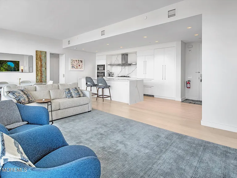 1101 Ocean Ave #603 — Photo 6