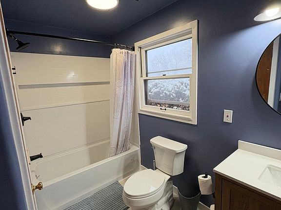 4th image of 18 Mount Washington Dr #1