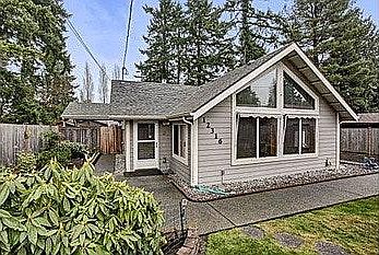 2nd image of 12316 8th Ave NE #123