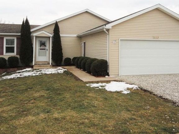 2nd image of 1416 S Lakeshore Dr