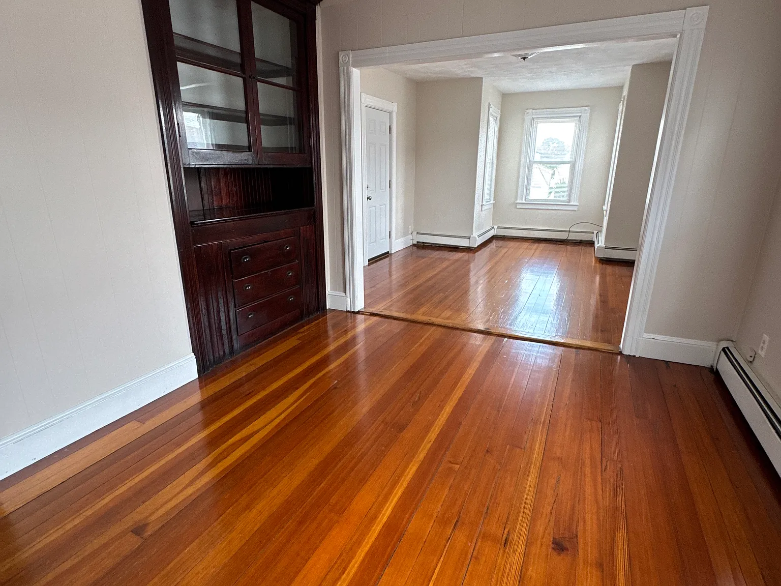 2 bed, 1080 sqft, $1,750 — Photo 3