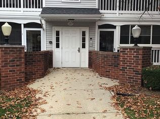 1217 Curzon Ct APT 201, Howell, MI 48843