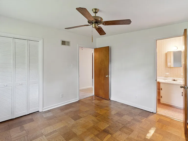 bedroom 3 with bath