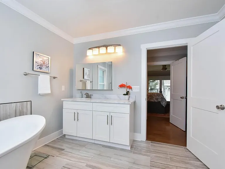 530 Chinoe Rd — Photo 13