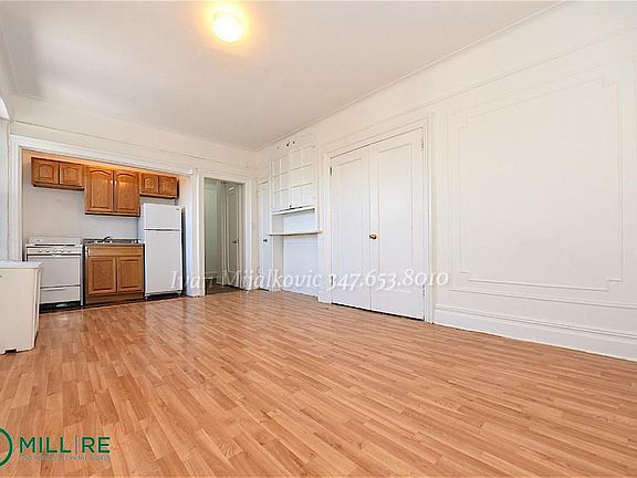 3rd image of 3056 30th St APT 5E