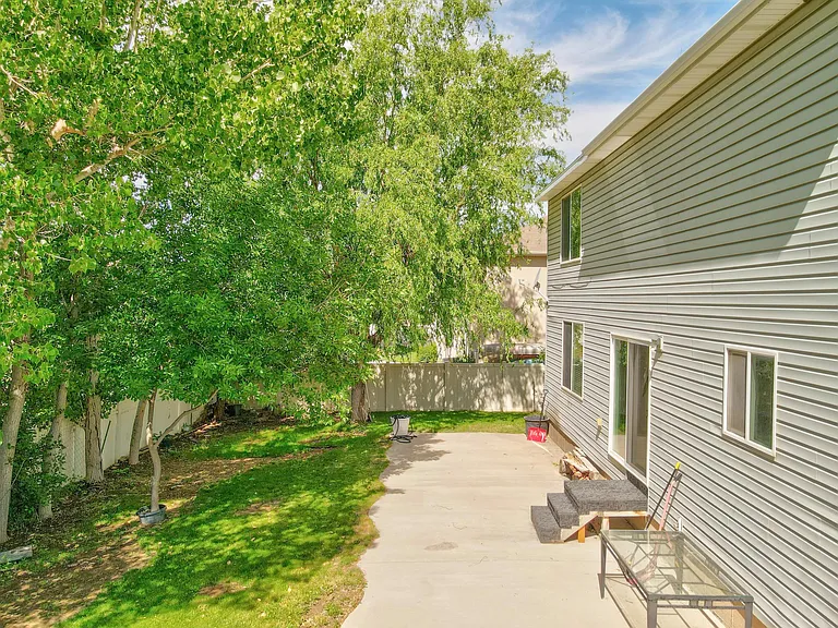 1153 W 400 S — Photo 49