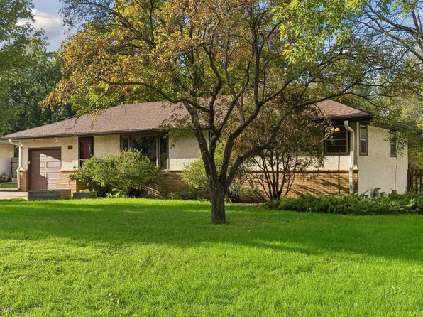 21 70th Way NE, Fridley, MN 55432