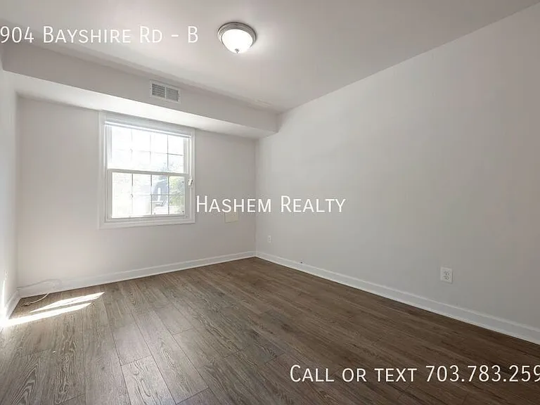 5904 Bayshire Rd #B — Photo 9