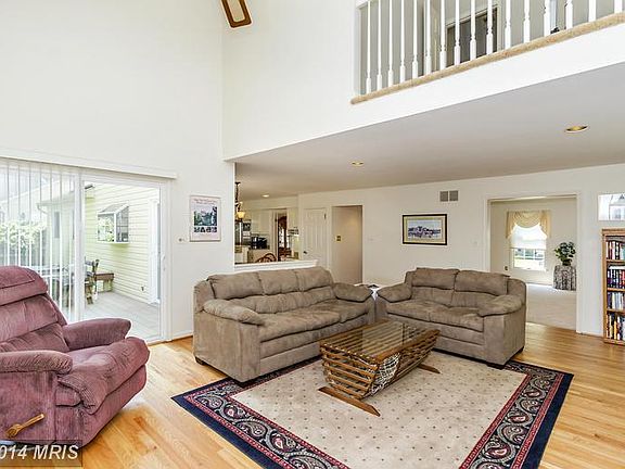 4th image of 506 Oakshade Ct