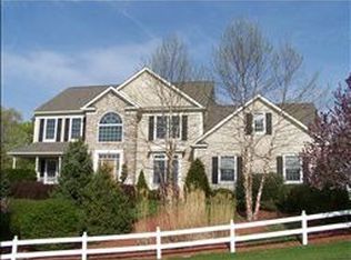 1 Shannon Mountain Ln, Port Murray, NJ 07865