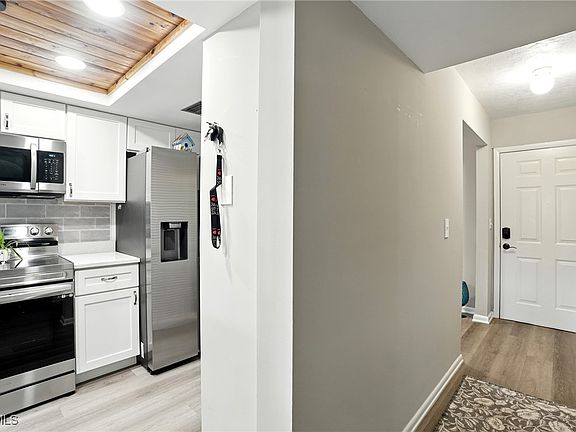 5th image of 15160 Riverbend Blvd APT 403