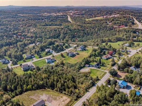 576 Hampton Rd, Quispamsis, NB E2G 1C5