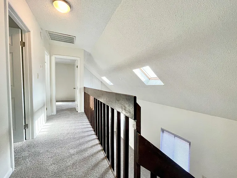 1723 Rueger St — Photo 25