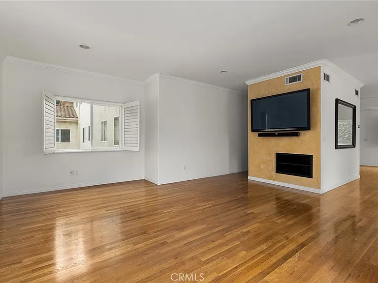 14328 Magnolia Blvd #2 — Photo 9