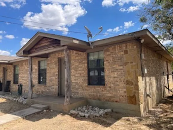 904 E Hook St, Stephenville, TX 76401