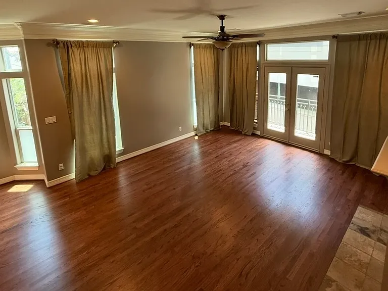 621 Hartman St — Photo 12
