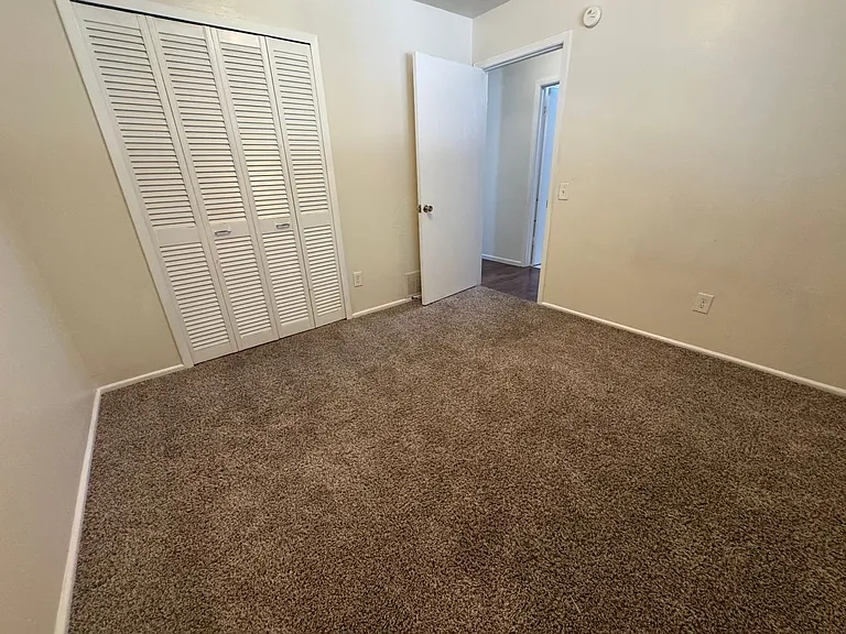 1302 Berkeley Dr — Photo 44