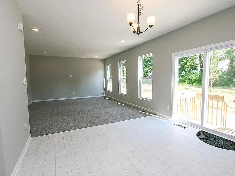 7861 Oldham Dr — Photo 17