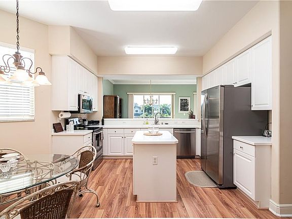2nd image of 658 Vintage Reserve Cir S #7-C