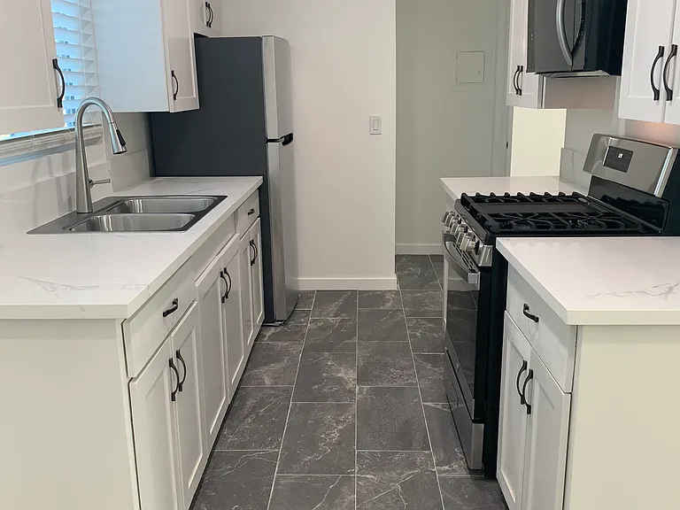 1924 San Pascual St #1 — Photo 17