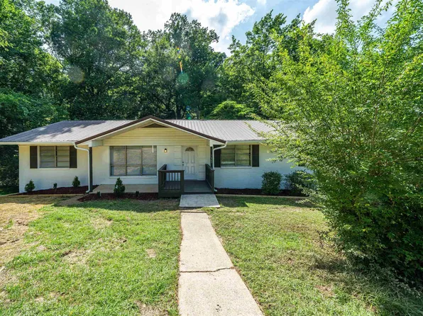5449 Robin Cir, Adamsville, AL 35005