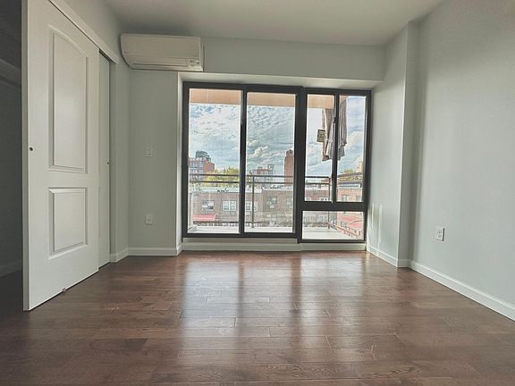 5th image of 144-89 38th Ave Floor 3
