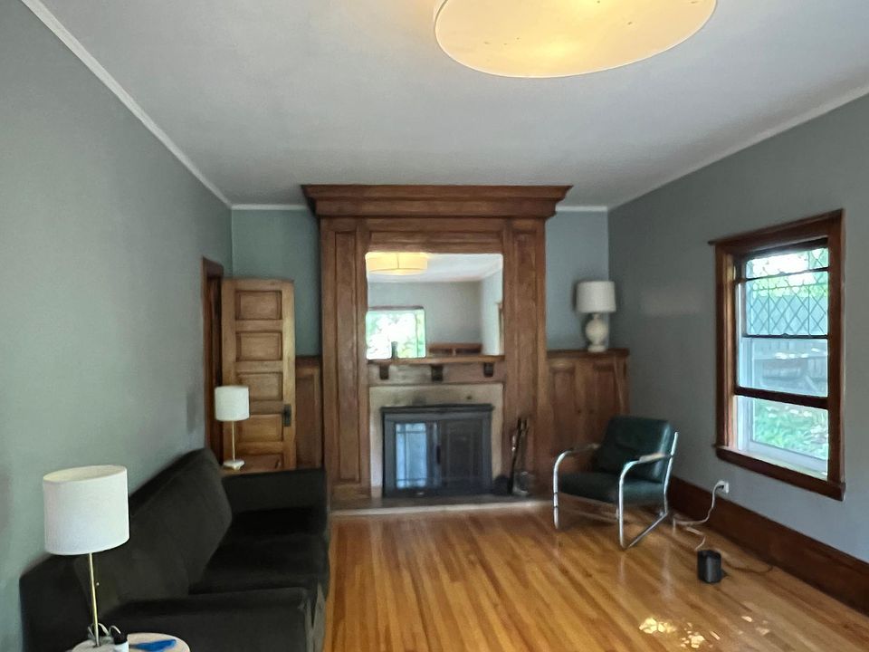 1st image of 87 Orlin Ave SE