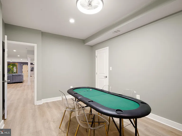 23297 Hastings Ridge Ct — Photo 69