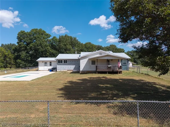 110100 S 4696th Rd, Muldrow, OK 74948