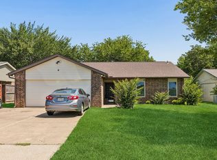 401 Hovenkamp St, Keller, TX 76248