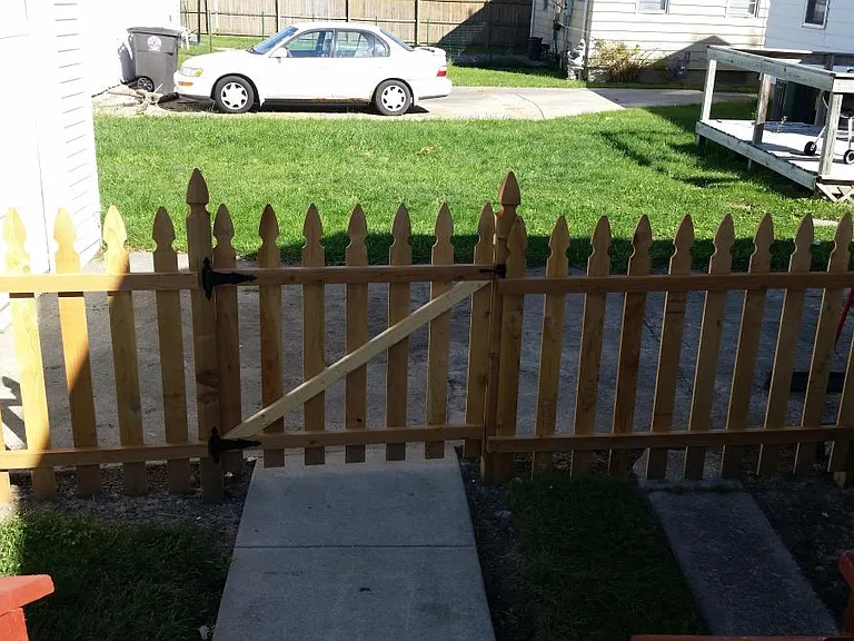 2502 Carlton Ct — Photo 6