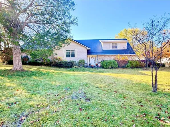 10125 County Road 3050, Rolla, MO 65401