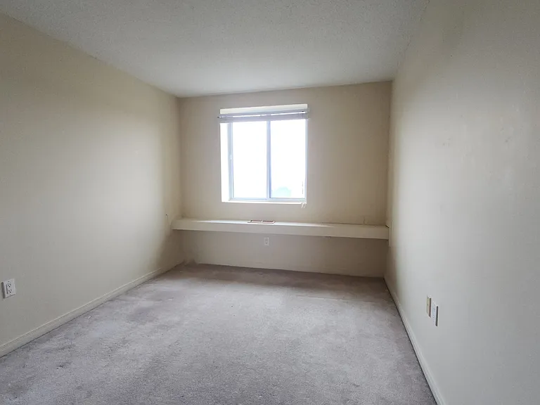 6720 Glen Erin Dr #913 — Photo 11