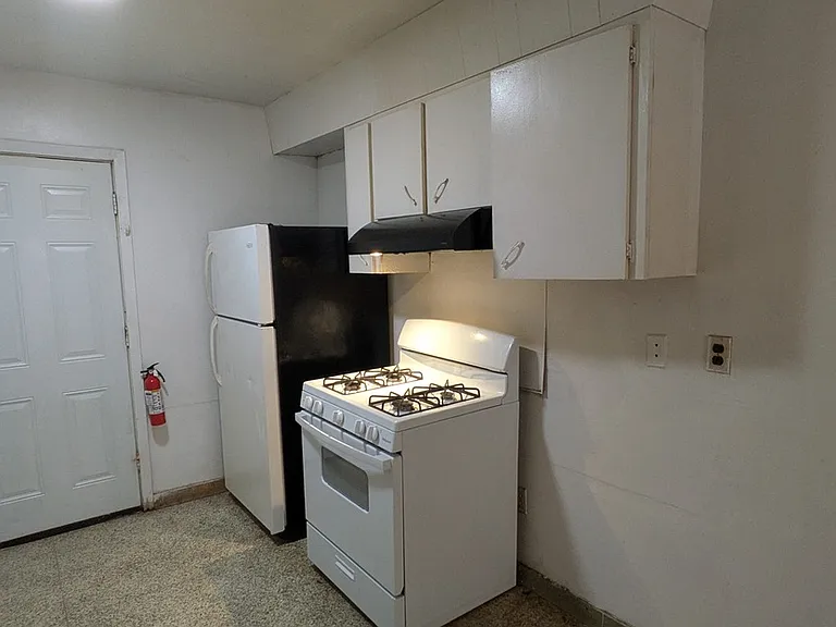 2301 Lafayette St #9 — Photo 6